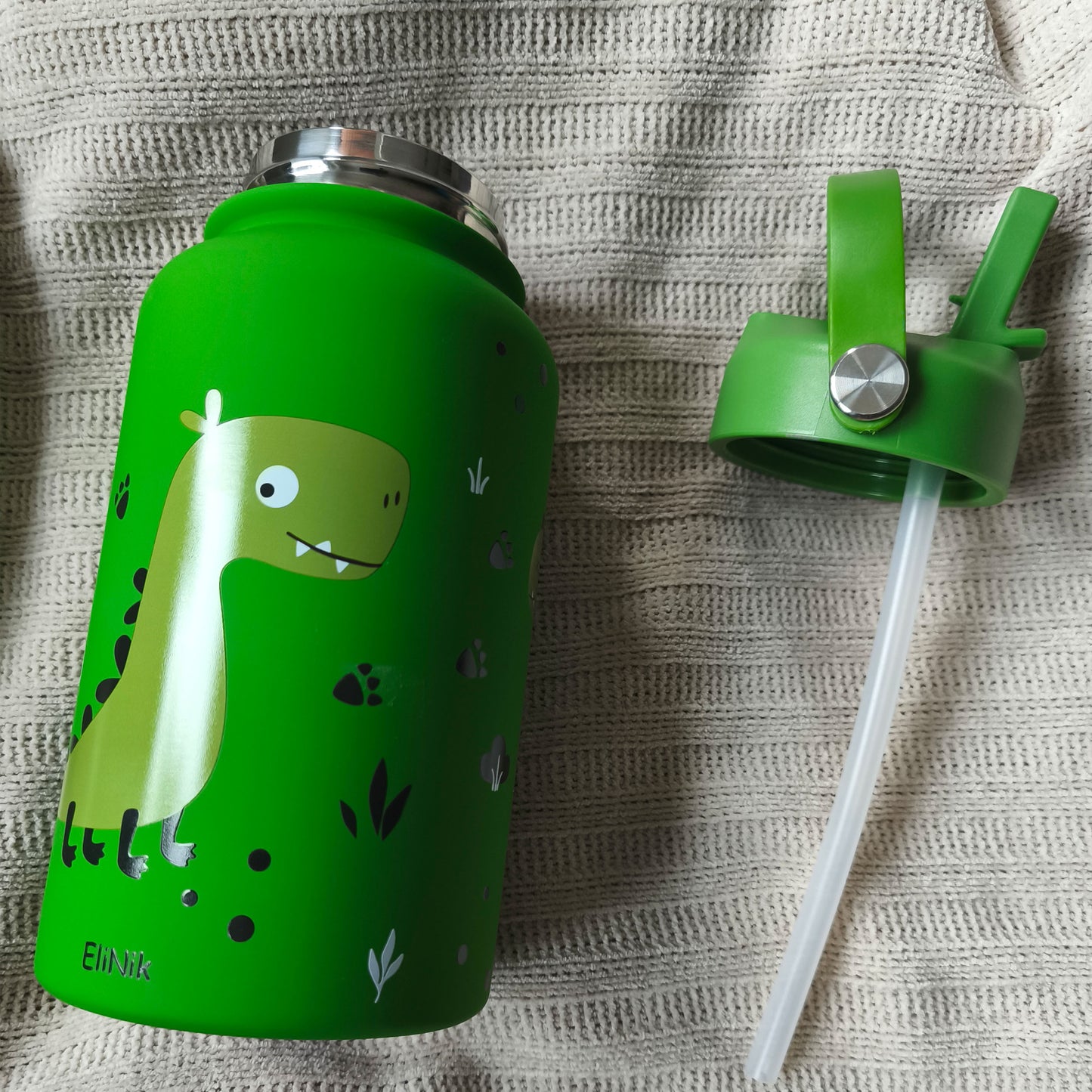 EliNik© Kindertrinkflasche EliNik 650ml- Dino grün