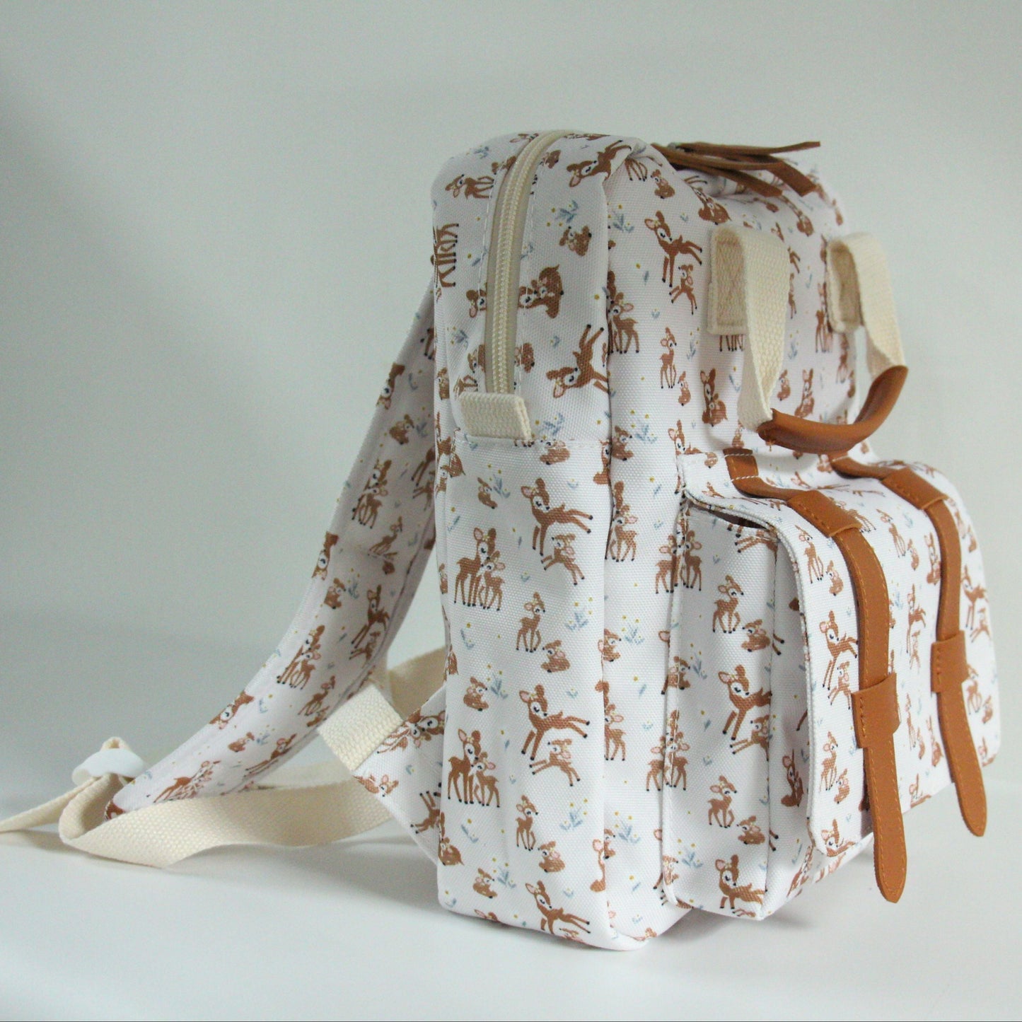 Kindergartenrucksack mit Brustgurt und Namen - Reh