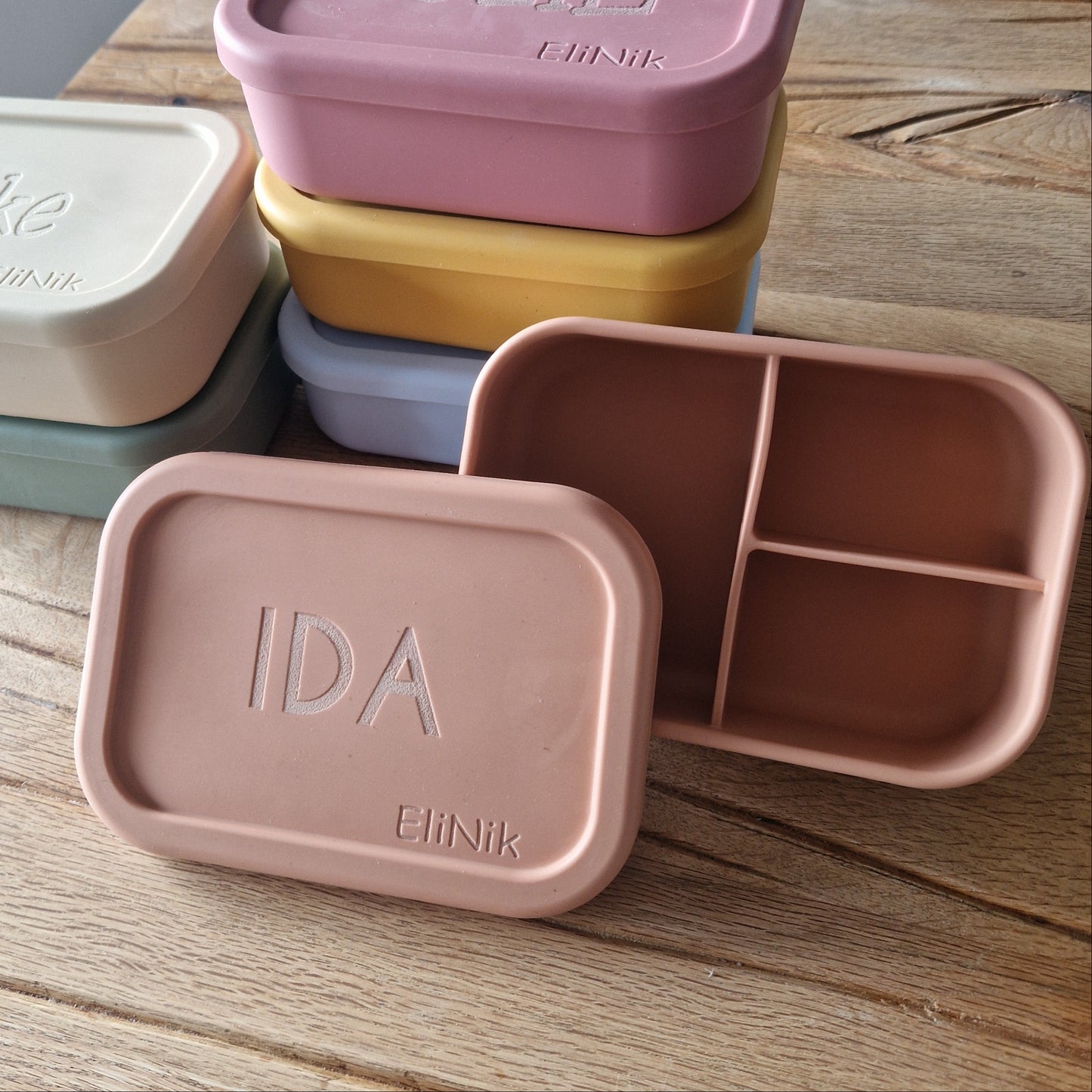 EliNik Silikon Brotdose, Brotdose für Kindergarten und Schulanfang mit Namen personalisiert- Lachs